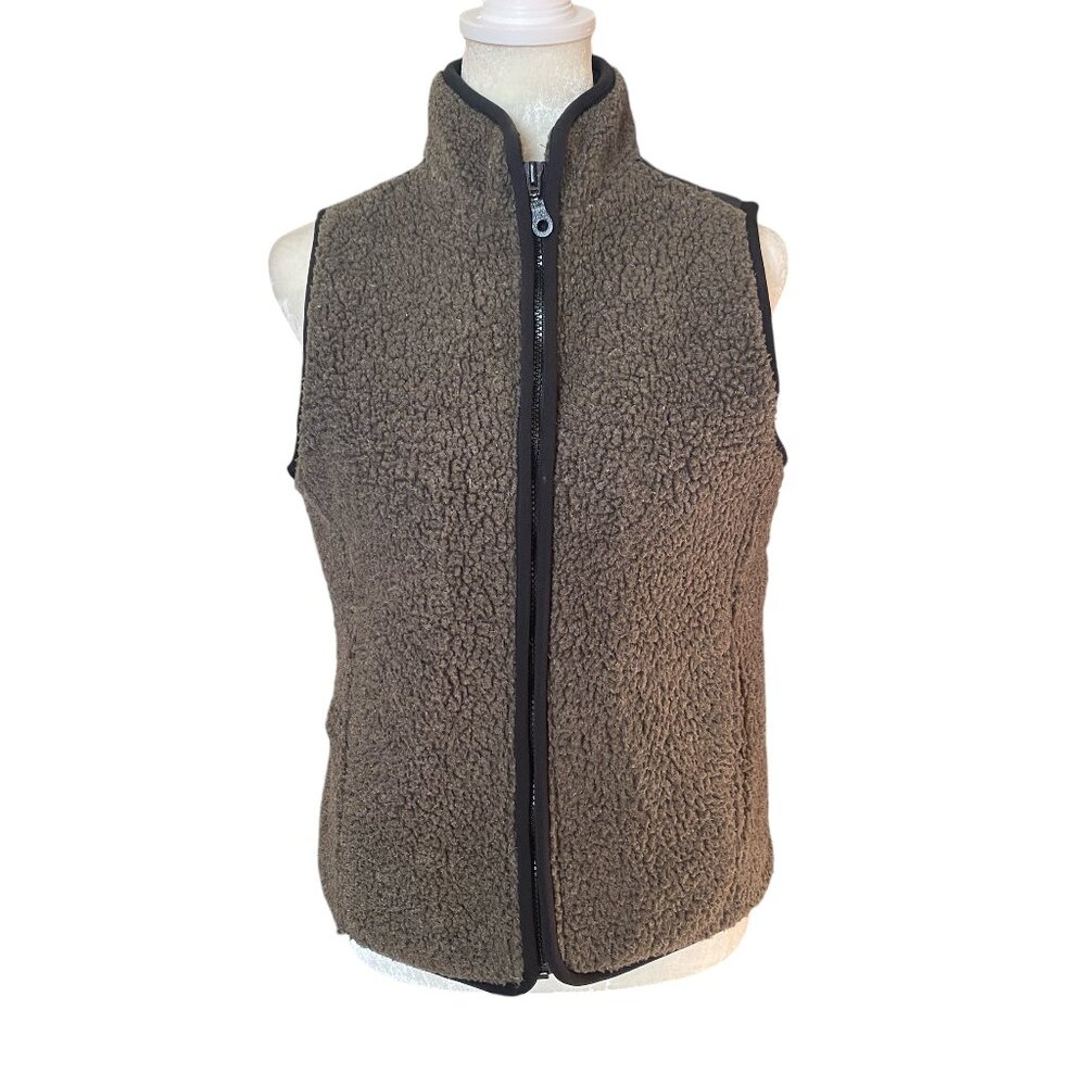 Banana Republic gray and black sherpa sleeveless zip up vest women's size small